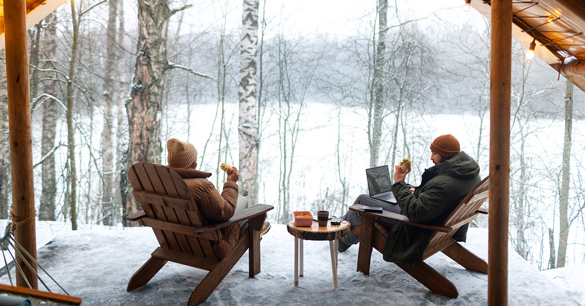 Cozy Cafes & Mountain Views